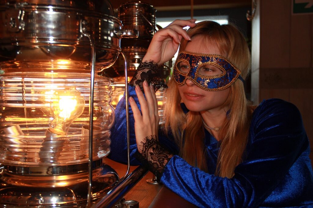 電話占いで復縁は占星術に頼るべき？