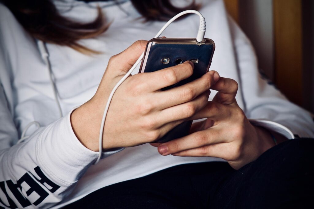 電話占いで復縁を叶えるためのチケットは本当に有効？