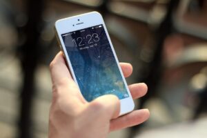 電話占いで復縁を考えるときの料金相場はどれくらい？